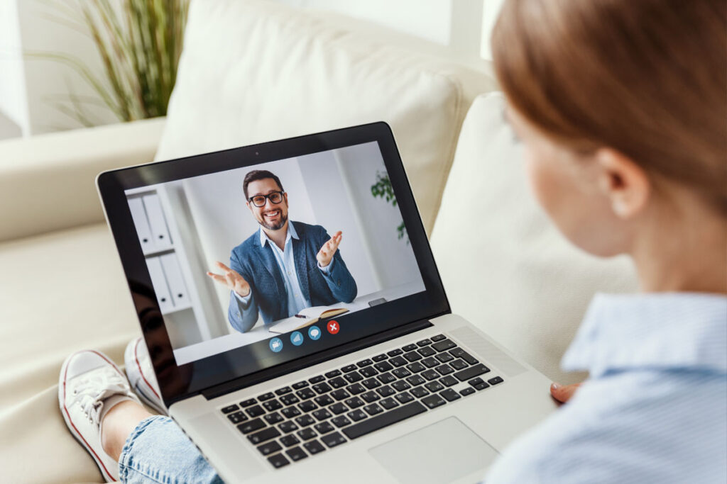 Consulenze individuali di Giusi Baldoni possono essere effettuate in studio e in videochiamate. Il naturopata è un professionista che si avvale dell'utilizzo delle più efficaci metodiche preventive ed olistiche non invasive, valutando di volta in volta quale sia la più idonea. Pertanto, lo scopo principale della professione del naturopata non è direttamente la cura delle malattie (che resta stretta pertinenza medica), ma la promozione dell'equilibrio energetico degli individui attraverso lo sviluppo delle potenzialità individuali di prevenzione. Promuove l’educazione alla gestione al rafforzamento delle proprie risorse fisiche, psichiche ed emozionali..